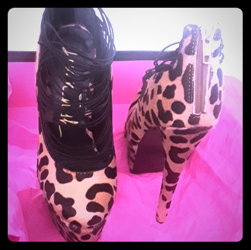 London Trash Leopard  Heels